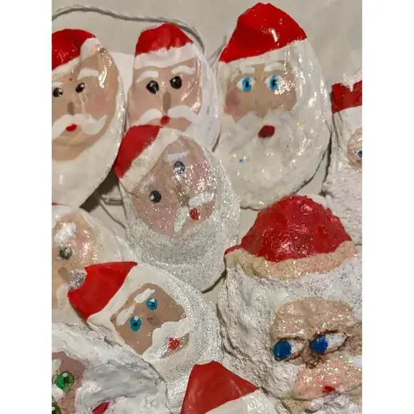 Handmade Shell Santa Pins - Picture 2 of 3